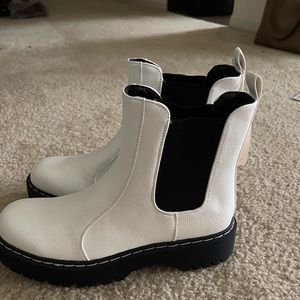 White low boots